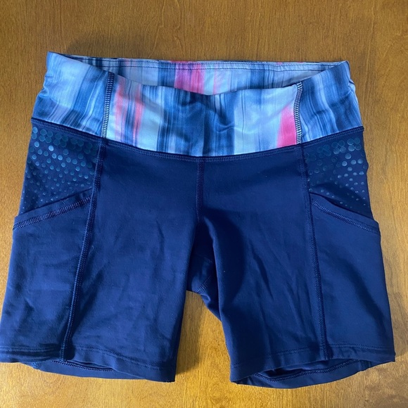 Lululemon Boogie Booty Shorts, Size 4, Purple - Picture 1 of 5
